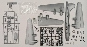 Thumbnail KINGKIT MODEL SCRAPYARD REVELL 04569 BOEING B-17G FLYING FORTRESS STARTED