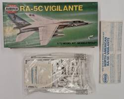Thumbnail KINGKIT MODEL SCRAPYARD AIRFIX 04012-5 NORTH AMERICAN RA-5C VIGILANTE  NO DECALS 