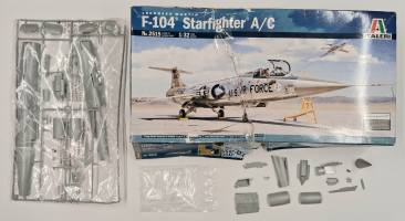 Thumbnail KINGKIT MODEL SCRAPYARD ITALERI 2515 LOCKHEED MARTIN F-104 STARFIGHTER A/C DAMAGED BOX INCOMPLETE NO INSTRUCTIONS NO DECALS