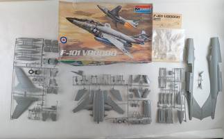 Thumbnail KINGKIT MODEL SCRAPYARD MONOGRAM 5811 F-101 VOODOO  NO DECALS 
