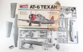 Thumbnail KINGKIT MODEL SCRAPYARD MONOGRAM 5306 AT-6 TEXAN  NO INSTRUCTIONS AND DECALS 