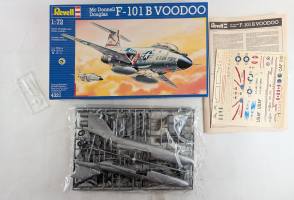 Thumbnail KINGKIT MODEL SCRAPYARD REVELL 4321 F-101 B VOODOO  DAMAGED DECALS 