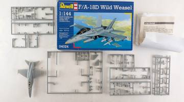 Thumbnail KINGKIT MODEL SCRAPYARD REVELL 4024 F/A-18D WILD WEASEL  STARTED 