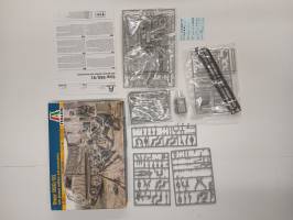 Thumbnail KINGKIT MODEL SCRAPYARD ITALERI 6549 STEYR RSO/01 WITH GERMAN SOLDIERS AND ACCESSORIES  INCOMPLETE 