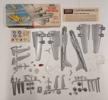 Thumbnail KINGKIT MODEL SCRAPYARD AIRFIX 585 BOEING FLYING FORTRESS B-17G  BROKEN PROPELLER 