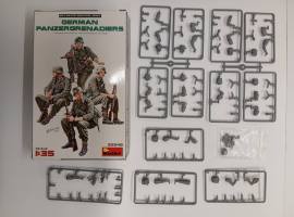 Thumbnail KINGKIT MODEL SCRAPYARD MINIART 35248 GERMAN PANZERGRENADIERS  INCOMPLETE 