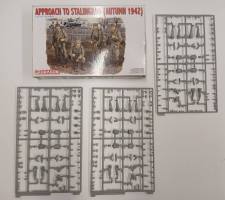 Thumbnail KINGKIT MODEL SCRAPYARD DRAGON 6122 APPROACH TO STALINGRAB  AUTUMN 1942   INCOMPLETE 