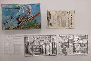 Thumbnail KINGKIT MODEL SCRAPYARD ITALERI 107 REPUBLIC F-84F THUNDERSTREAK  NO DECALS 