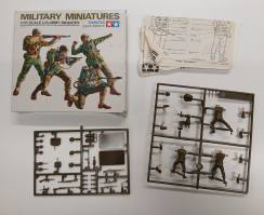 Thumbnail KINGKIT MODEL SCRAPYARD TAMIYA 35013 MILITARY MINIATURES STARTED