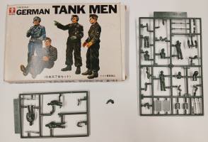 Thumbnail KINGKIT MODEL SCRAPYARD BANDAI 8277 GERMAN TANKMEN  INCOMPLETE 