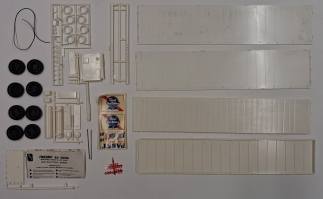 Thumbnail KINGKIT MODEL SCRAPYARD AMT T556 FRUEHAUF 40  SEMI  INCOMPLETE 
