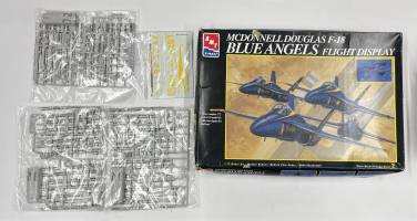 Thumbnail KINGKIT MODEL SCRAPYARD AMT 8079 MCDONNELL DOUGLAS F-18 BLUE ANGELS  STARTED 