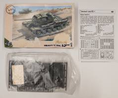 Thumbnail KINGKIT MODEL SCRAPYARD PST 72001 IS-1 HEAVY TANK  DAMAGED BOX 