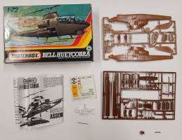 Thumbnail KINGKIT MODEL SCRAPYARD MATCHBOX 40009 BELL AH-1G HUEYCOBRA  BROKEN PART 