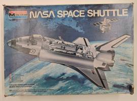 Thumbnail KINGKIT MODEL SCRAPYARD MONOGRAM 5702 NASA SPACE SHUTTLE NO CANOPY