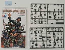 Thumbnail KINGKIT MODEL SCRAPYARD TAMIYA 35030.900 GERMAN ASSAULT TROOPS INFANTRY INCOMPLETE