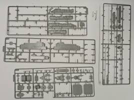 Thumbnail KINGKIT MODEL SCRAPYARD TRUMPETER 05602 US AIRCRAFT CARRIER CV-9 ESSEX STARTED - UK SALE ONLY