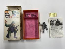 Thumbnail KINGKIT MODEL SCRAPYARD TAMIYA GERMAN WEHRMACHT SQUAD LEADER STARTED