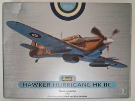 Thumbnail REVELL T79/1901G HAWKER HURRICANE MK IIC