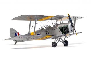 Thumbnail AIRFIX 04104 DE HAVILLAND TIGER MOTH