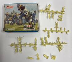 Thumbnail KINGKIT MODEL SCRAPYARD AIRFIX S47 RAF PERSONNEL  INCOMPLETE 