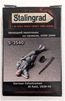 Thumbnail STALINGRAD S-3540 GERMAN INFANTRYMAN AT REST 1939-44