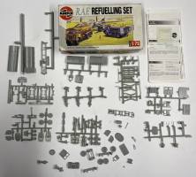 Thumbnail KINGKIT MODEL SCRAPYARD AIRFIX 03302 RAF REFUELLING SET  DEPRUED   BROKEN LADDER 