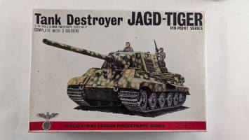 Thumbnail BANDAI 8259 TANK DESTROYER JAGD-TIGER