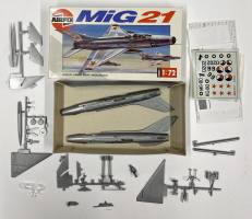 Thumbnail KINGKIT MODEL SCRAPYARD AIRFIX 02024 MIG-21  INCOMPLETE 