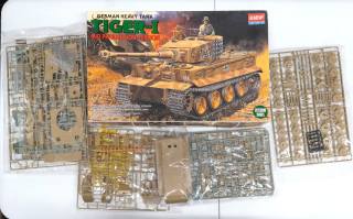 Thumbnail KINGKIT MODEL SCRAPYARD ACADEMY 1387 GERMAN HEAVY TANK TIGER I MID PRODUCTION VERSION  INCOMPLETE 